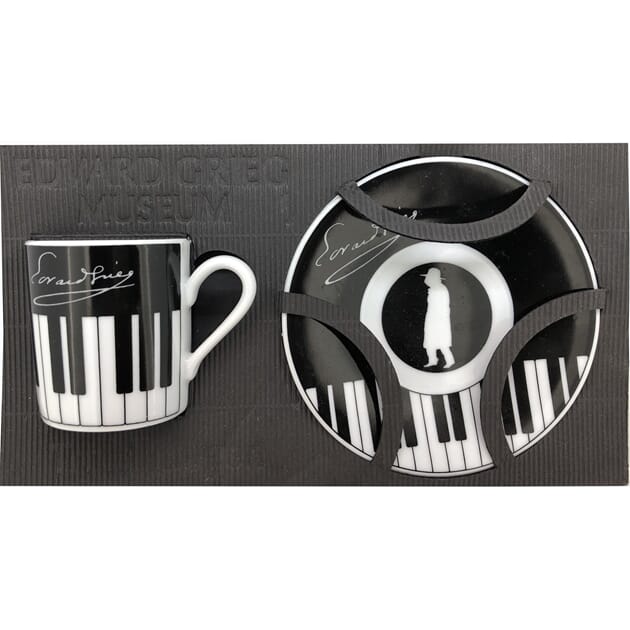 0305010296 Kopp og fat - Grieg.jpg